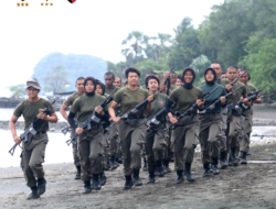 OLAHRAGA PAGI ULET TARUNA AKPOL TK. IV ANGKATAN 56 BATALYON PRESISI DI PUSDIK BRIMOB LEMDIKLAT POLRI